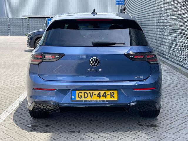 Volkswagen GOLF 1.5 eTSI 115PK DSG R-Line Edition / Achteruitrijcamera / App Connect / Keyless / Getint Glas / 18'' LMV / VW
