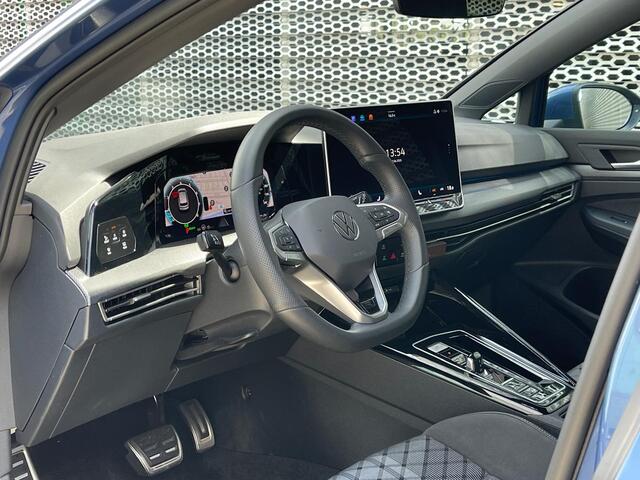 Volkswagen GOLF 1.5 eTSI 115PK DSG R-Line Edition / Achteruitrijcamera / App Connect / Keyless / Getint Glas / 18'' LMV / VW