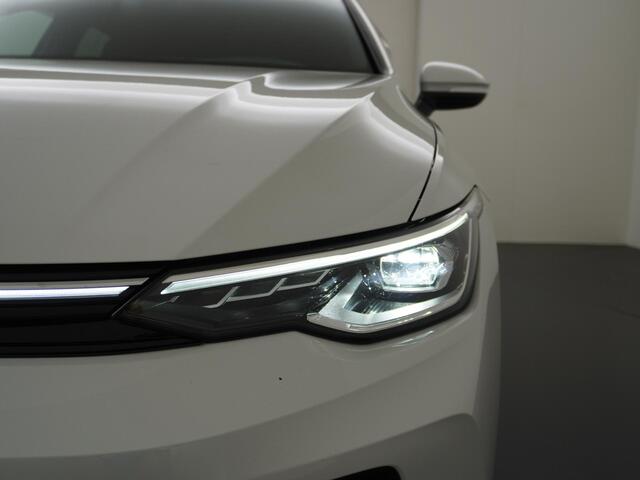Volkswagen GOLF 1.5 eHybrid 50 Edition NAP | PHEV | Camera | Massage stoel | Navigatie |