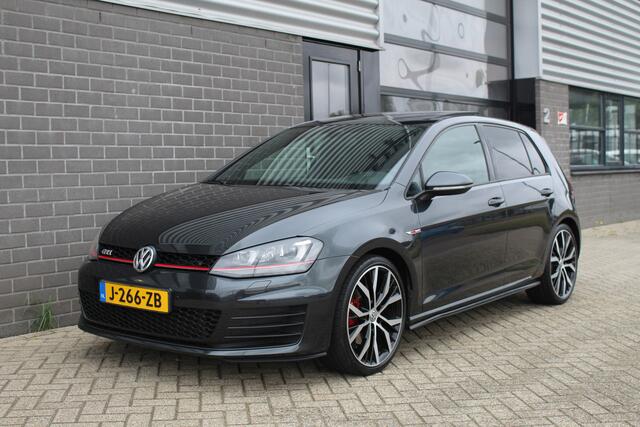 Volkswagen GOLF 2.0 TSI GTI / Panoramadak / Stoelverwarming