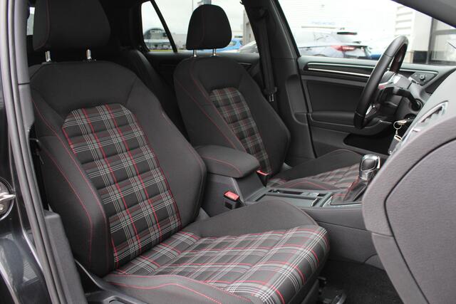 Volkswagen GOLF 2.0 TSI GTI / Panoramadak / Stoelverwarming
