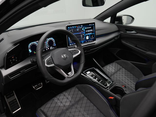 Volkswagen GOLF 1.5 eTSI 150 pk DSG R-Line Edition | Panoramadak | IQ Light | Head-up display | Stuur-/stoelverwarming | Achteruitrijcamera