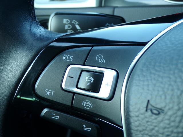 Volkswagen GOLF 1.0 TSI Comfortline Business, Carplay + Android Auto / ErgoActive / Camera + Sensoren / Adaptive Cruise