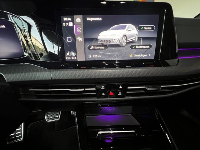 Volkswagen GOLF 2.0 TSI GTI Clubsport / AKRAPOVIC / IQ Light / Winter Pakket / 19" Wielen