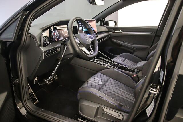 Volkswagen GOLF R-Line Edition 1.5 eTSI 150pk DSG Automaat Panoramadak, Harman Kardon audio, Adaptive cruise control, LED matrix koplampen, Achteruitrijcamera, Navigatie