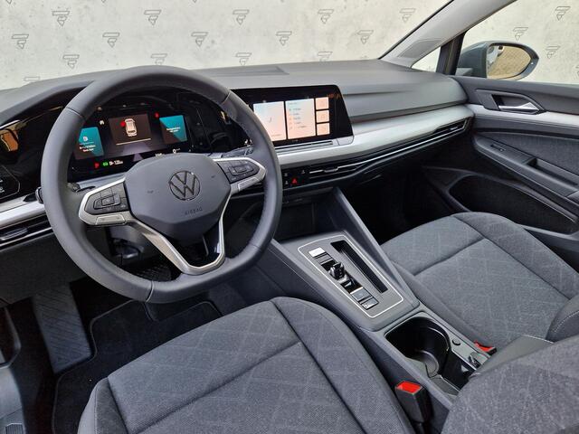 Volkswagen GOLF Variant 1.5 eTSI Life Business | Camera | Stoelverwarming | ACC | LED | PDC | DAB | 18 inch