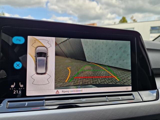 Volkswagen GOLF Variant 1.5 eTSI Life Business | Camera | Stoelverwarming | ACC | LED | PDC | DAB | 18 inch