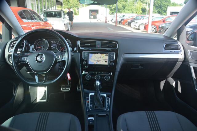 Volkswagen GOLF 1.2 TSI | Navigatie | Automaat | Cruise-control | Stoelverwarming | Clima | PDC |