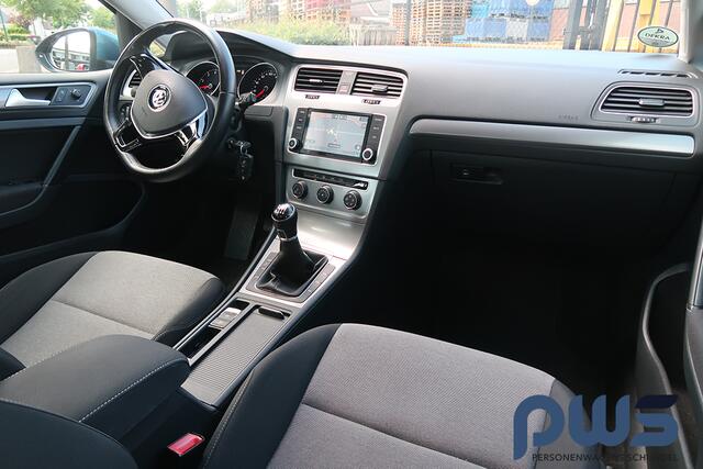 Volkswagen GOLF 1.0 TSI Edition Navi / Bluetooth / Airco / Trekhaak / NL auto!