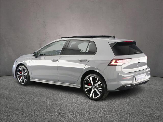 Volkswagen GOLF GTE 1.5 TSI eHybrid 272pk DSG Automaat Panoramadak, Black Style, Head up display, Adaptive cruise control, LED matrix koplampen, Achteruitrijcamera, Navigatie