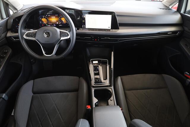 Volkswagen GOLF 1.4 eHybrid Style ErgoActive, LED plus + strip, verwarmbare voorstoelen, keyless, travel assist, spiegelpakket met geheugen, digital cockpit pro, pre-crash, ACC met Stop&Go, draadloos app connect, achteruitrijcamera, head-up display, lich&zicht, multimedi