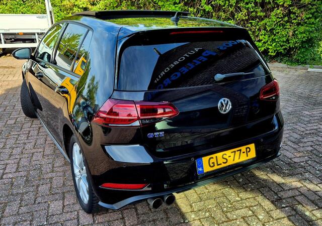 Volkswagen GOLF 1.4 TSI PHEV GTE/PANORAMADAK/NIEUWSTAAT/VIRTUAL COCKPIT/BOVAG GARANTIE