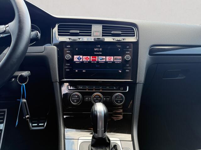 Volkswagen GOLF 1.0 TSI Comfort Line Business | AUTOMAAT | NAVIGATIE | CAMERA