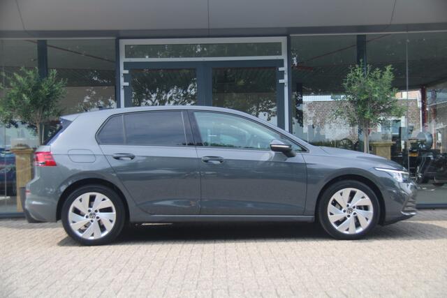 Volkswagen GOLF 1.5 TSI Life Business | Memory Seats | Harman/Kardon | Org. NL |