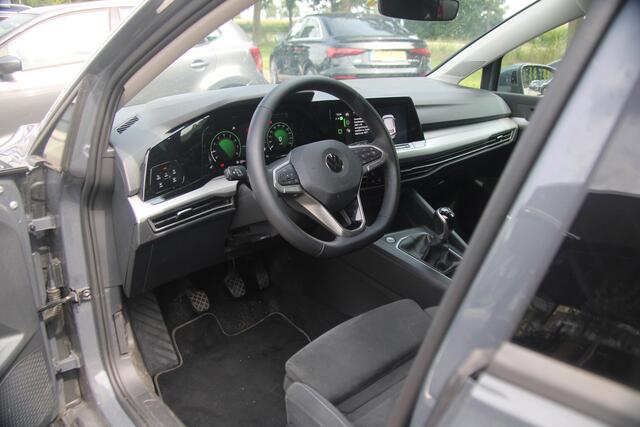 Volkswagen GOLF 1.5 TSI Life Business | Memory Seats | Harman/Kardon | Org. NL |