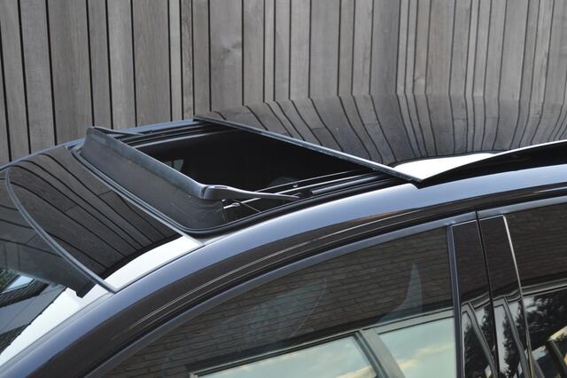 Volkswagen GOLF 1.5 eTSI R-Line DSG Led Panorama Virtual Sfeer Camera Harman/Kardon Pdc