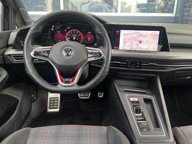 Volkswagen GOLF 2.0 TSI GTI - PANO - MATRIX - HARMAN KARDON