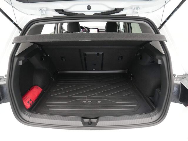 Volkswagen GOLF 1.0 TSI 110pk Life Business Navigatie Memory Stoelverwarming Acc 312