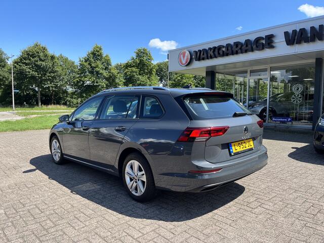 Volkswagen GOLF Variant 1.0 eTSI Life