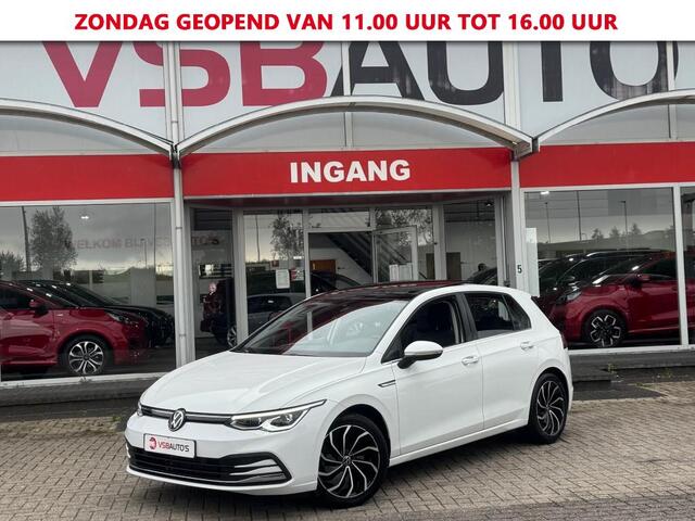 Volkswagen GOLF 1.5 TSI ACT. 150PK 1STE-EDITION NAVI PANO-DAK TREKHAAK DIGITALE-SCHERM AIRCO LMV PDC