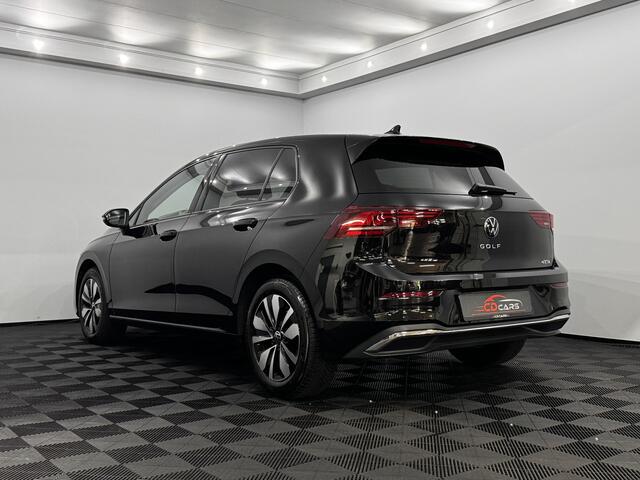 Volkswagen GOLF 8.5 1.5 TSI GOAL Edition Half leder, Camera, Navi, Winterpakket, Virtual desk, Sfeerverlichting, Keyless start, Cruise control