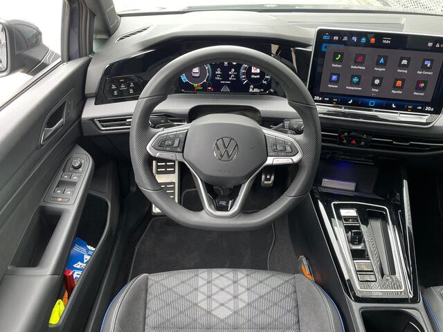 Volkswagen GOLF 1.5 eTSI 115PK DSG R-Line Edition / 360 Camera / 18'' LMV / VW