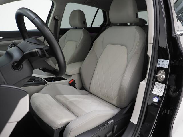 Volkswagen GOLF 1.4 eHybrid Style 204PK | Massage | Head Up | Virtual | Keyless | Adaptive Cruise | Carplay | DAB