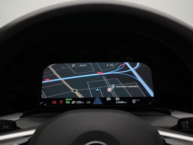 Volkswagen GOLF 1.4 eHybrid 245 pk DSG GTE | Panoramadak | Stuur-/stoelverwarming | Navigatie | Parkeersensoren voor/achter
