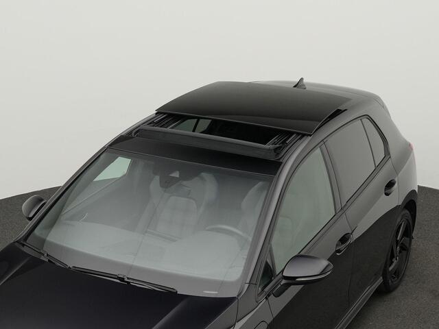 Volkswagen GOLF 1.4 eHybrid 245 pk DSG GTE | Panoramadak | Stuur-/stoelverwarming | Navigatie | Parkeersensoren voor/achter