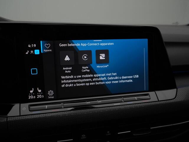 Volkswagen GOLF 1.4 eHybrid 245 pk DSG GTE | Panoramadak | Stuur-/stoelverwarming | Navigatie | Parkeersensoren voor/achter