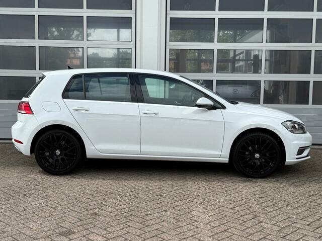 Volkswagen GOLF 1.0 TSI 116PK Comfortline Navi Pdc ACC Trekhaak