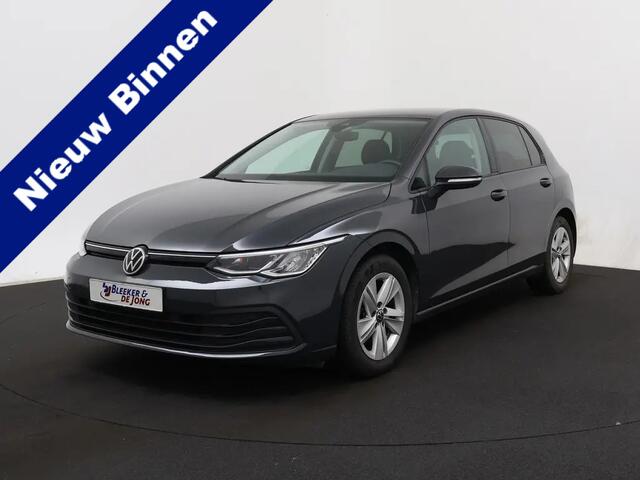 Volkswagen GOLF 1.5 eTSI R-Line Aut. Style | LED | Stoel + stuurverwarming | ACC | PDC 07-2020 76.689 KM
