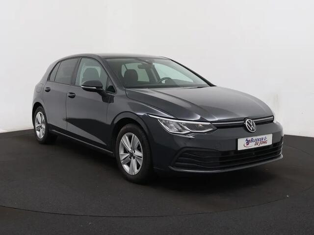 Volkswagen GOLF 1.5 eTSI R-Line Aut. Style | LED | Stoel + stuurverwarming | ACC | PDC 07-2020 76.689 KM