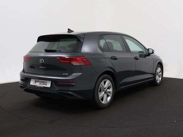 Volkswagen GOLF 1.5 eTSI R-Line Aut. Style | LED | Stoel + stuurverwarming | ACC | PDC 07-2020 76.689 KM