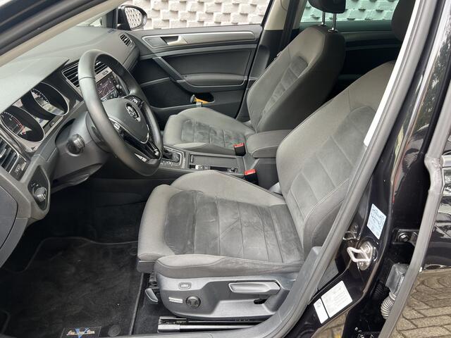 Volkswagen GOLF Variant 1.5 TSI Comfortline Business Navigatie Carplay Automaat