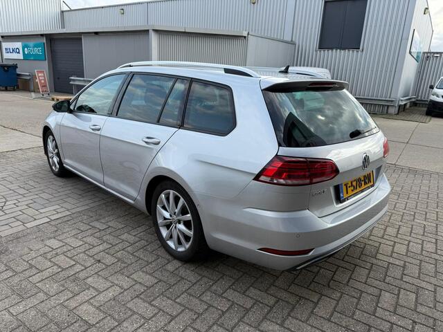 Volkswagen GOLF Variant 1.0 TSI Highline