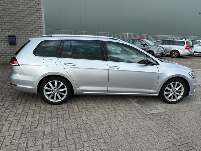 Volkswagen GOLF Variant 1.0 TSI Highline