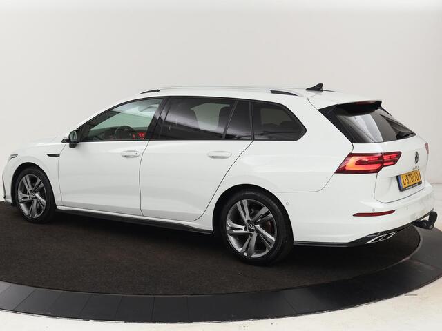 Volkswagen GOLF 1.5 TSI R-Line | Trekhaak | Beats Audio | Camera | Stoelverwarming | Matrix LED | Sportstoelen | Adaptive cruise | Carplay | Dodehoek detectie | Keyless | Park Assist | Navigatie