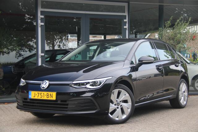 Volkswagen GOLF 1.5 TSI Life Business