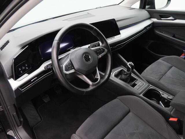 Volkswagen GOLF Variant 1.0 TSi 110 Pk Life Business | LED | Carplay | Parkeersensoren | Navigatiesysteem | Elektrische Stoel | 16 Inch | 47.068 Km!