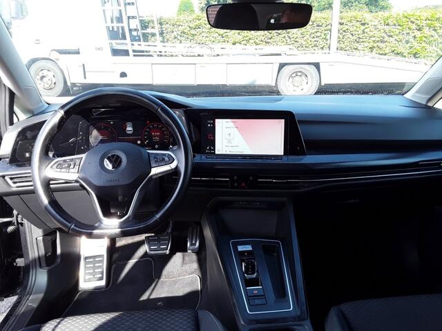 Volkswagen GOLF 2.0 TDI DSG STYLE UNITED / NAVI / ACC