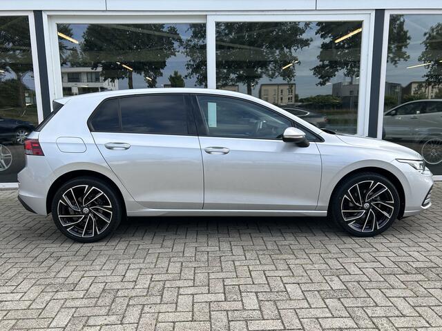 Volkswagen GOLF 1.0 TSI Life 50% deal 8.975,- ACTIE Virtual / Navi / Carplay / Cruise / Clima / Nieuw Model!