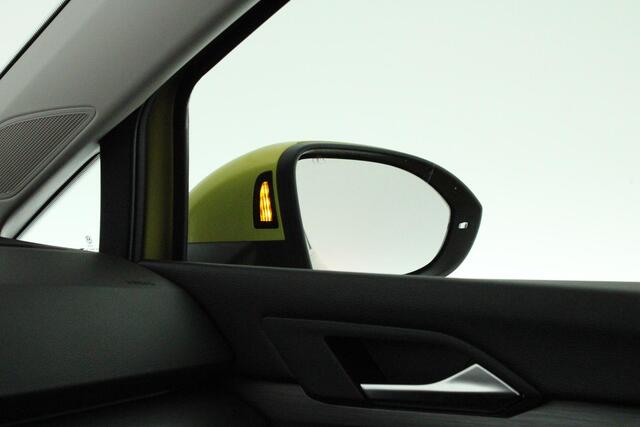 Volkswagen GOLF Variant 1.5 TSI 130pk H6 Style Trekhaak Navigatie ACC PDC IQ.Light Stoelmassage