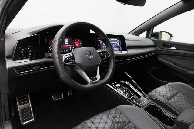 Volkswagen GOLF 1.5 eTSI 150PK DSG R-Line Business Black Style | Pano | IQ Light | Keyless | Camera | 18 inch | Apple Carplay / Android Auto