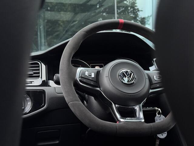 Volkswagen GOLF 2.0 TSI GTI Clubsport Schaalstoelen | Schuifdak