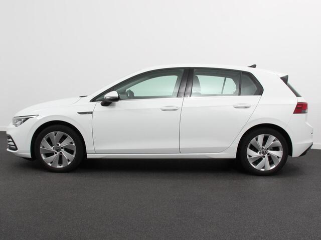 Volkswagen GOLF 1.5 TSI 150pk Style Volkswagen Golf 1.5 eTSI 150pk Style | Navigatie | Climate Control | DAB | Digitale Cockpit | Keyless Start | Lichtmetalen velgen 17" | Parkeer Sensoren | Stoelverwarming