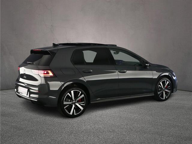 Volkswagen GOLF GTE 1.5 TSI eHybrid 272pk DSG Automaat Panoramadak, Black Style, Head up display, Adaptive cruise control, LED matrix koplampen, Achteruitrijcamera