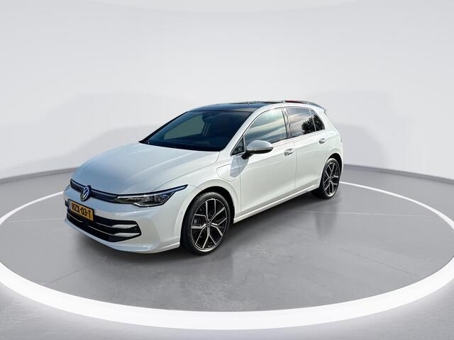 Volkswagen GOLF Style Edition 1.5 eHybrid 204 pk 6 versn. DSG · Multimedia Pakket · Panoramisch schuif-, kanteldak, elektrisch bedienbaar · Trekhaak, elektrisch inklapbaar ·