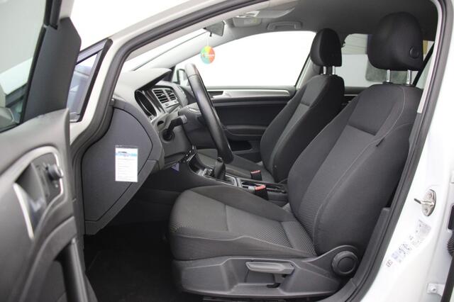 Volkswagen GOLF Variant 1.0 TSI SportLine- Navi, Carplay