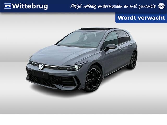 Volkswagen GOLF 1.5 eTSI 150pk DSG R-Line / Panoramadak / Black Style / Matrix LED / Harman Kardon / Elek Zwenkbare Trekhaak / Head-Up Display / Camera / Stuur & Stoelverwarming / 18" LMV **